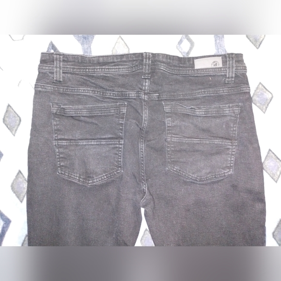 Free Planet Jeans - Picture 5 of 7